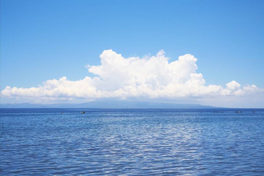 Остров Сикихор, спрятанный в облаках Остров Сикихор, спрятанный в облаках