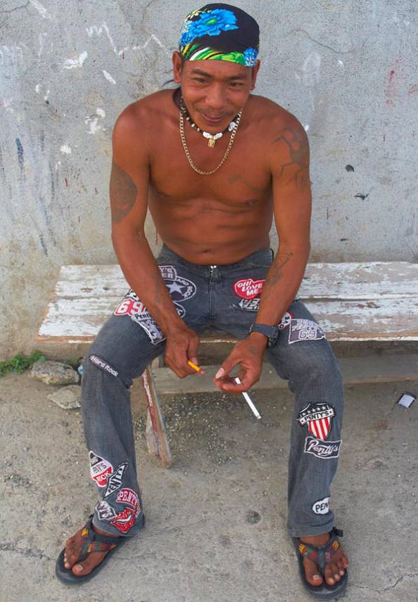 На байкера похож... Нет? На байкера похож... Нет?