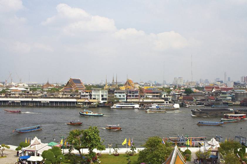Вид на Бангкок с храма Wat Arun Вид на Бангкок с храма Wat Arun