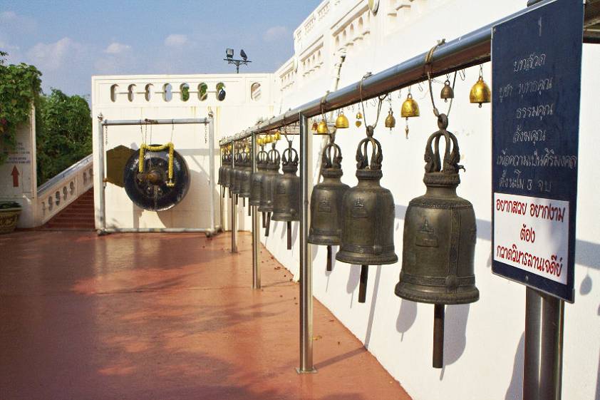 Можно на счастье в колокола постучать ) Можно на счастье в колокола постучать )