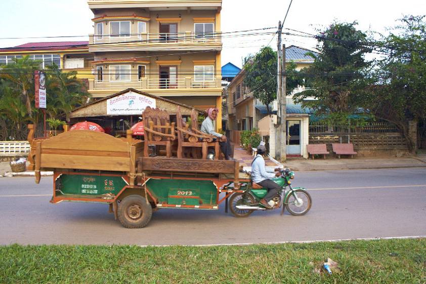 Это вообще переезжает походу ))) Это вообще переезжает походу )))