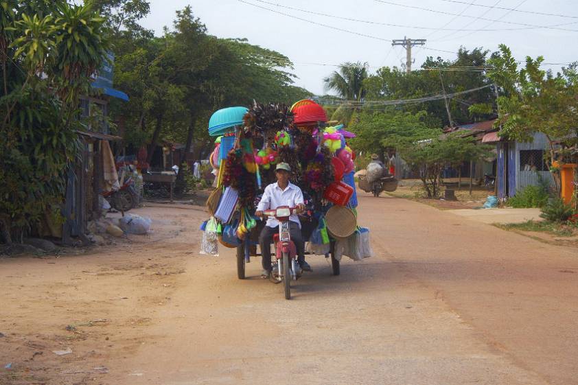 Новогодняя распродажа на колесах ) Новогодняя распродажа на колесах )