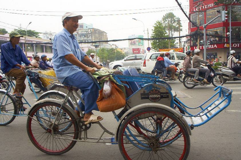 И такой транспорт есть в этом городе И такой транспорт есть в этом городе
