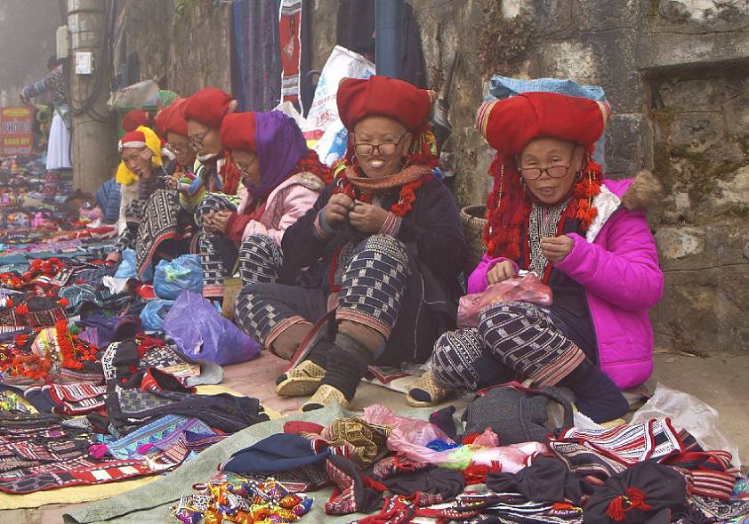 Это уже не хмонги - другая малая народность Это уже не хмонги - другая малая народность