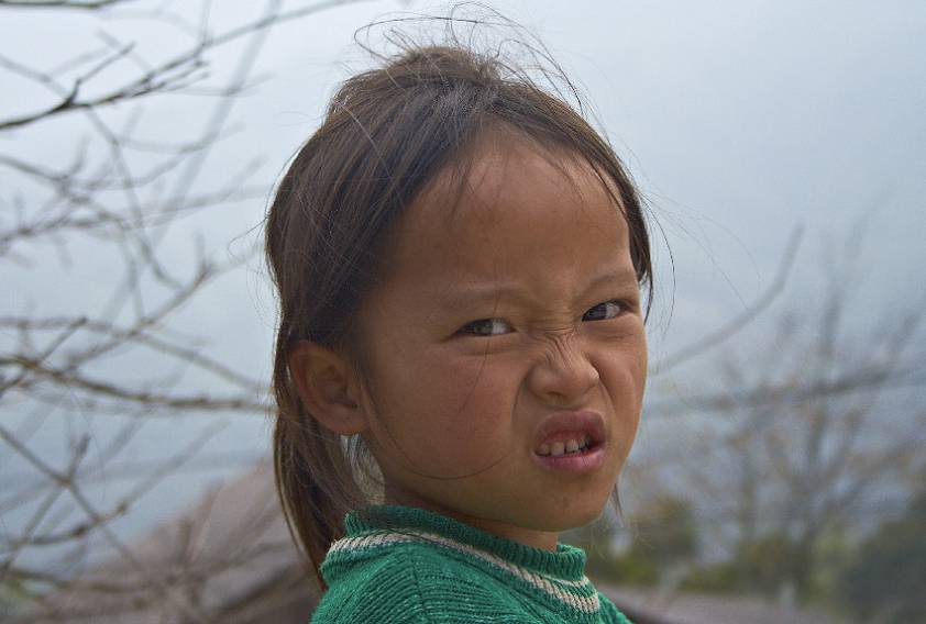 Улыбается ))) Улыбается )))