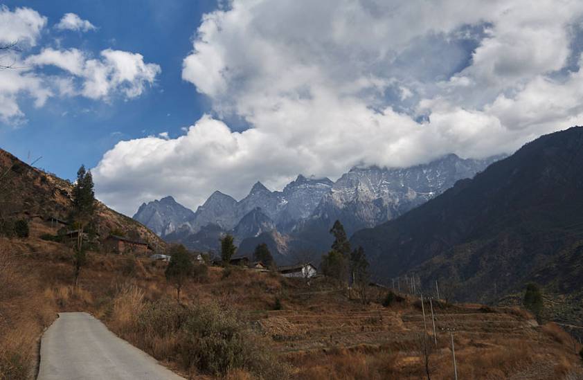 К этим горам и будет лежать наш путь К этим горам и будет лежать наш путь