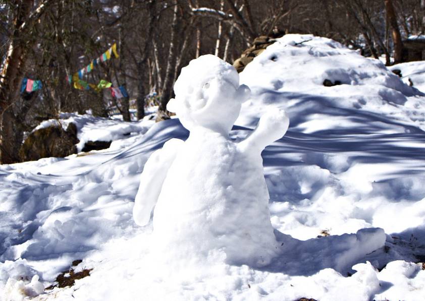 Снеговик, желающий доброго пути Снеговик, желающий доброго пути