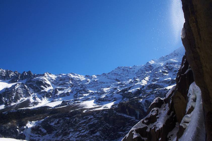 Рядом с водопадом Рядом с водопадом