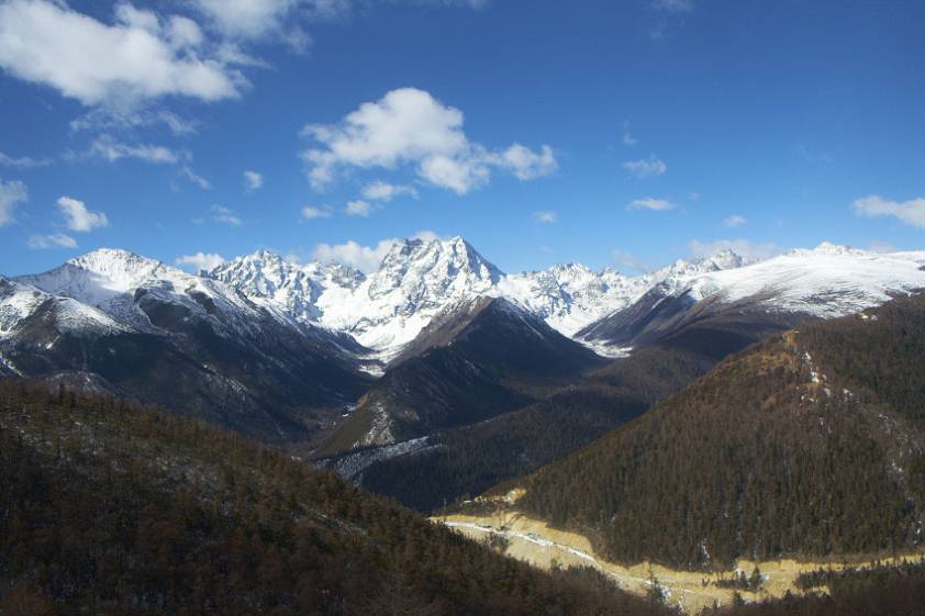 Живописная дорога в Дечен