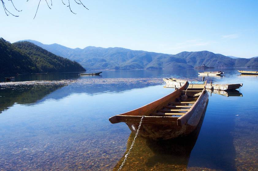 крайние фотографии озера Лугу Ху