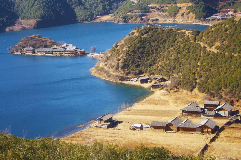 очередная заводь Лугу Ху