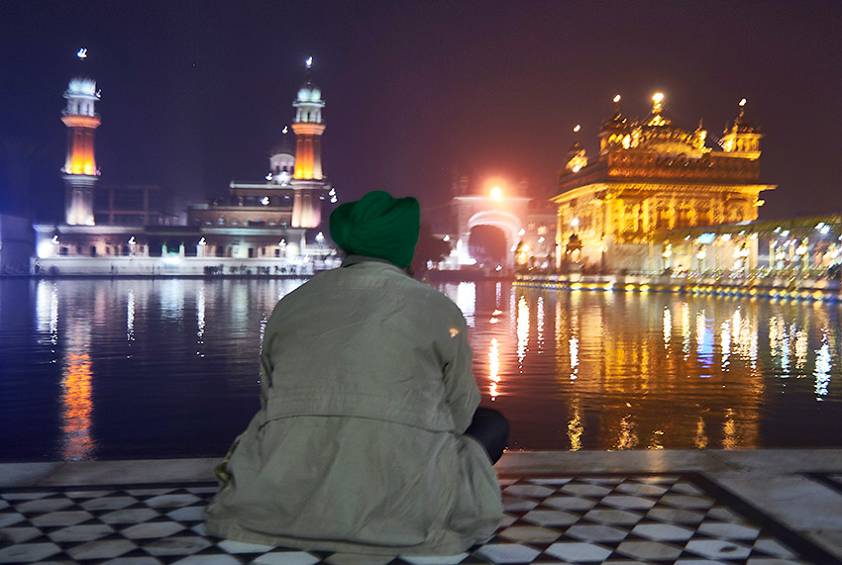 Сикхи в Амритцаре, Индия