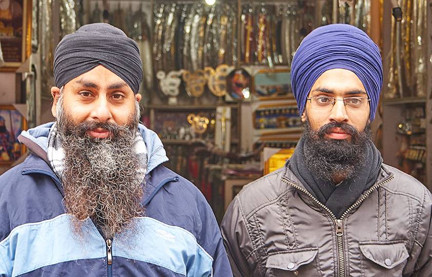 Колоритные жители города Амритцар, Индия