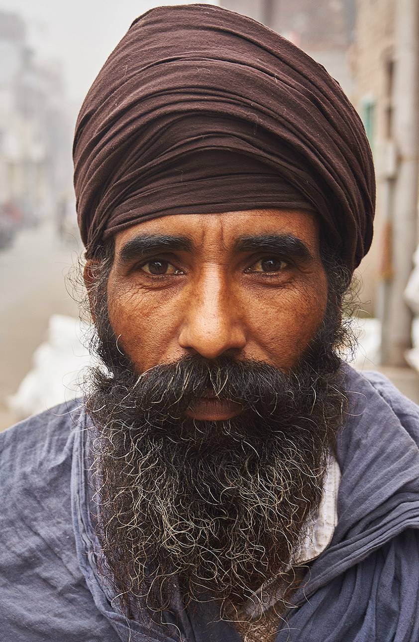 Колоритные жители города Амритцар, Индия