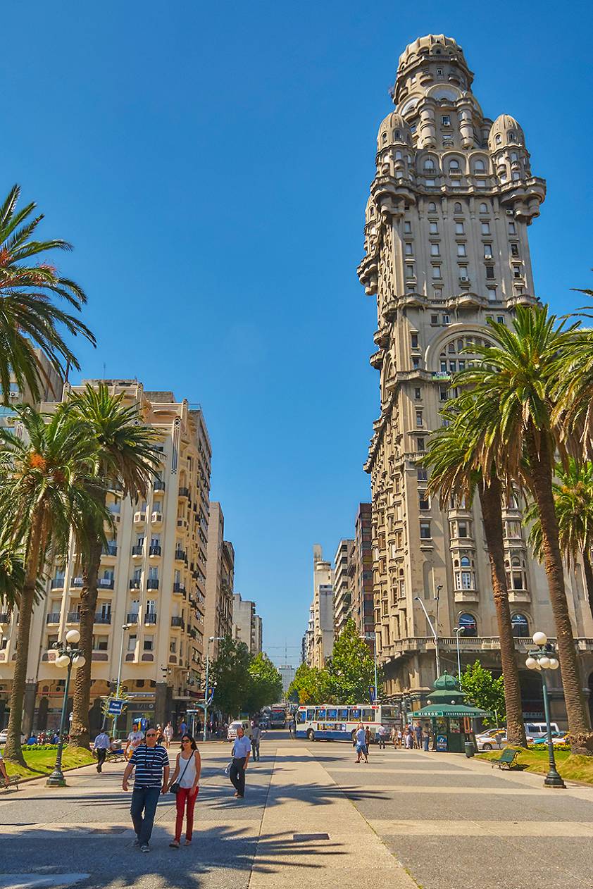 Продолжаем гулять по столице Уругвая