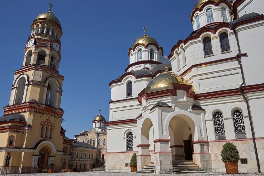 Монастырский комплекс в Новом Афоне Монастырский комплекс в Новом Афоне