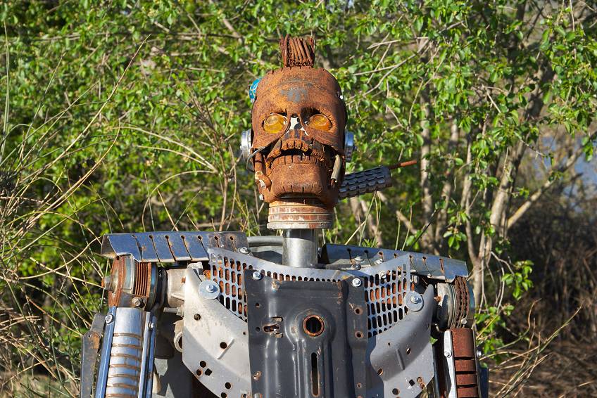 Необычная выставка по дороге в Севастополь