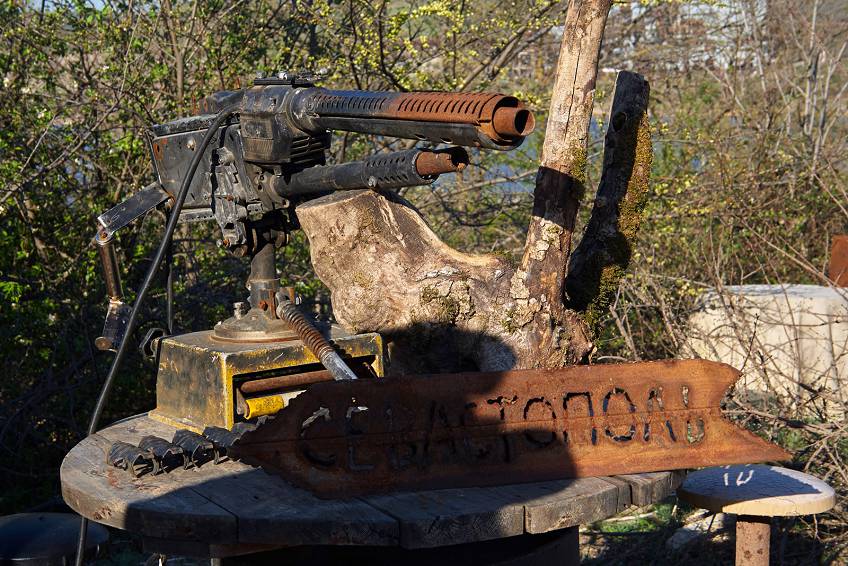 Необычная выставка по дороге в Севастополь