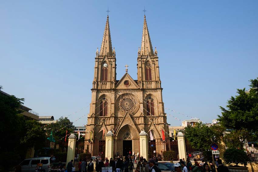 Достопримечательности. Собор святого сердца