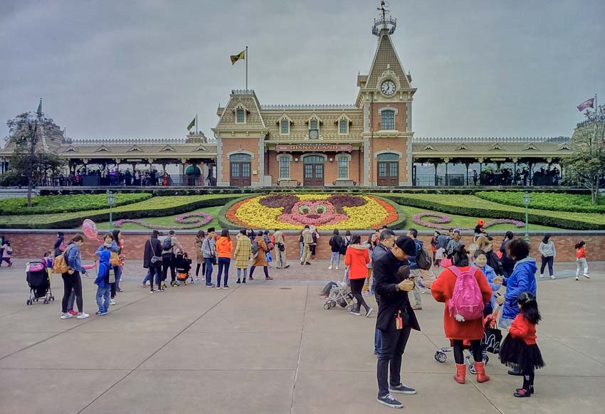 диснейленд в гонконге