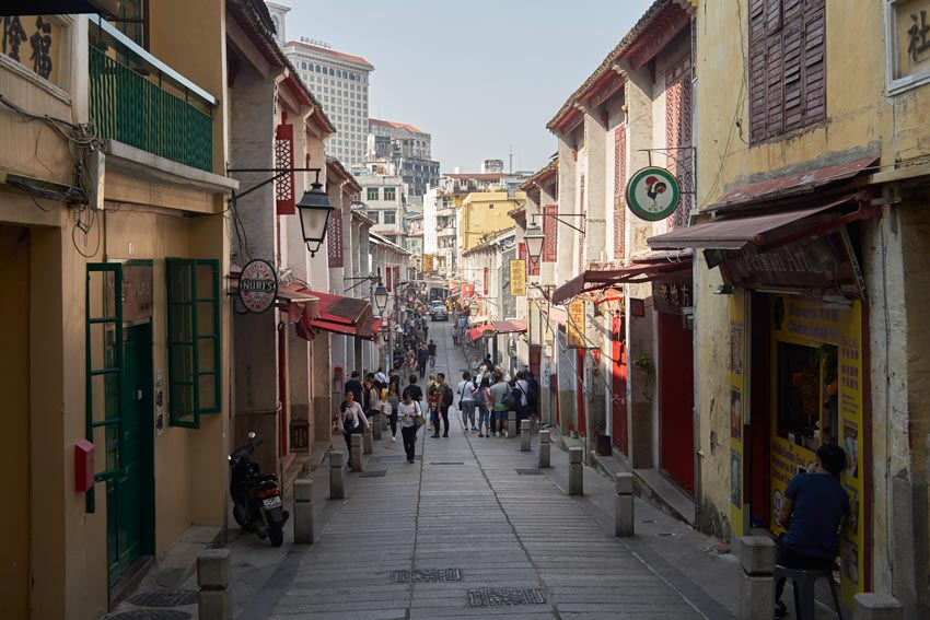 Старый квартал Макао (Rua da Felicidade)