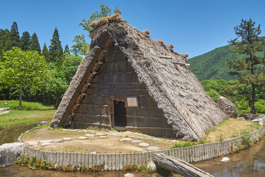 Ширакава го